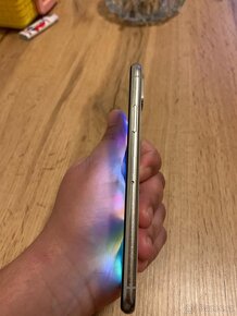 iPhone X 64GB Plně funkční Prodáno - 4