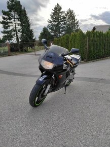 Honda CBR 600f - 4