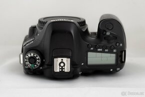 Canon 80D - 4