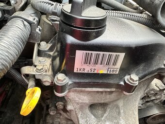 Toyota aygo Motor 1KR - 4