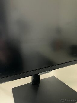 SAMSUNG M5 Smart monitor 27” - 4