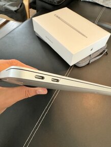 Apple Macbook Air M1,8/256GB silver, záruka 10/25 - 4