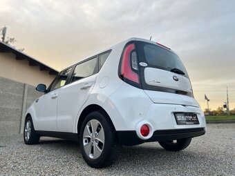 Kia Soul 1.6 CRDi 94KW Silber - 4