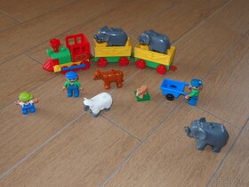 LEGO DUPLO - mašinka, 2x vagón, 3x slůně - 4