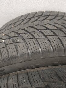 Prodám zimní pneu 215/55 r 17 98V - 4