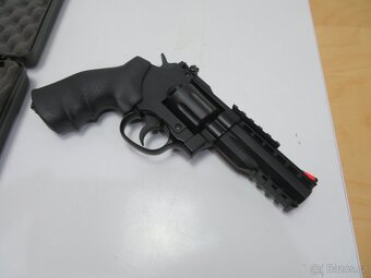 Vzduchový revolver Gamo GR-Stricker 4,5mm/.177 CO2 - 4