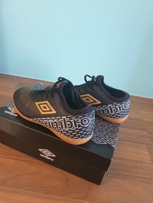 Fotbalové boty-UMBRO AURORA LEAGUE IC-JNR č. 35 - 4