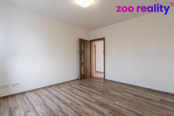 Prodej rodinného domu 180m2, pozemek 289m2 - 4