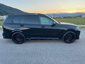 BMW X7 M50i BLACK INDIVIDUAL Full výbava možná výmena - 4