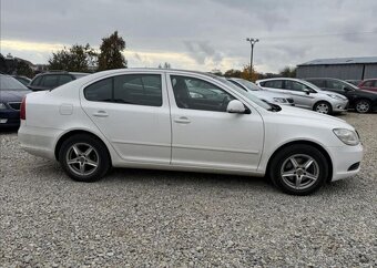 Škoda Octavia 1,6 TDI Ambiente nafta manuál 77 kw - 4