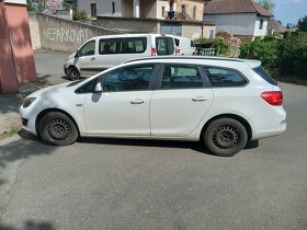 Opel Astra Sports Tourer - 4