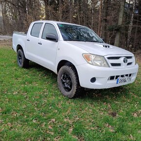 Toyota Hilux - 4