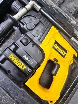 DeWALT DW004 24V vrtací kladivo - 4