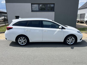 Toyota Auris 1.6 vvti 97 kW •1.majitel•Původ CZ•ODPOČET DPH - 4