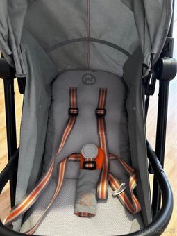 Cybex Eezy S+2 - 4