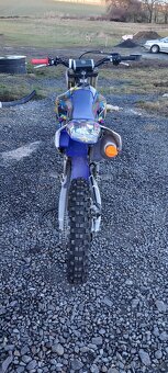 Yamaha YZ250F - 4