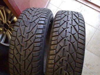 alu kola 5x114,3 r17 original hyundai zimaky 225/60/17 - 4