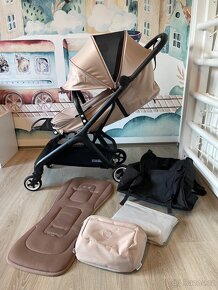 PRONAJEM Kočárek do letadla Bugaboo Butterfly Taupe - 4