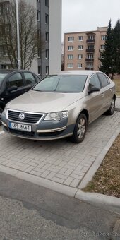 Volkswagen Passat - 4