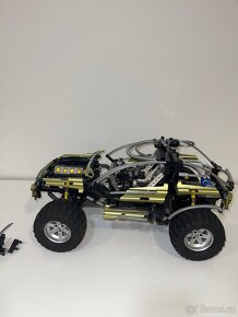 LEGO Technic 4x4 Off-Roader 8466 - 4