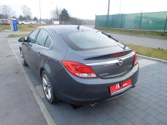 Opel INSIGNIA 2.0i Turbo, 162 kW, Aut. Klima, Nové v ČR - 4