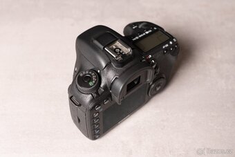 Canon EOS 7D Mark II - 4