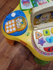 Fisher Price Pejskův zpívající stoleček - 4