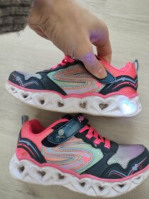 Dívčí svítící boty Skechers Heart lights, vel. 30 - 4