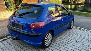 Peugeot 206 1.1i 44kW KLIMA, TAŽNÉ - 4