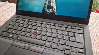 Lenovo ThinkPad T14 g1 - 4