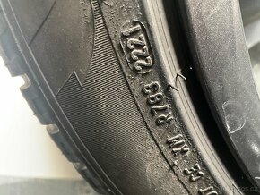 Celý kola BMW 10,5x20 ET 32 285/40R20 - 4