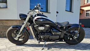 Suzuki Intruder M 800 - 4