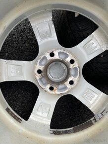 Prodám sadu ALU kol 17" zimní pneu 225/60 R17 - 4