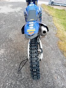 YAMAHA YZ F450 - 4