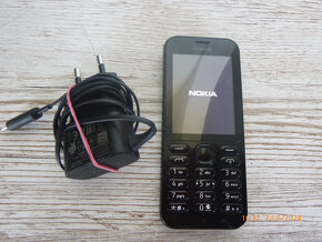 Nokia 222 DS (RM 1136) včetně nabíječky - 4