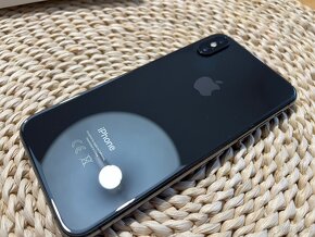 iPhone XS 64GB Černý - 4