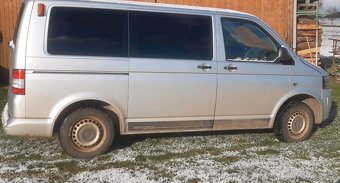 VW TRANSPORTER T5 2.0 TDi 75-KW KLIMA 9-MÍST SERVISKA 233TKM - 4