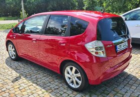 Honda Jazz Hybrid 1.3 IMA Automat CVT r. v. 2013 - 4