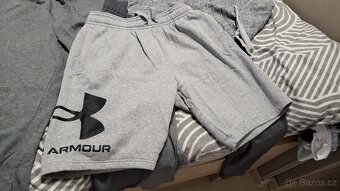 Under Armour - 4