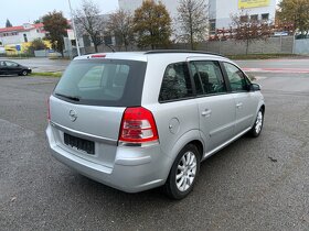 Opel Zafira B 1,8 16V, 7 míst - 4