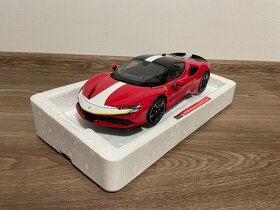 Bburago 1:18 FERRARI SF90 STRADALE SIGNATURE SERIES - 4