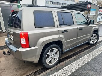 JEEP PATRIOT 2.0CRDi //4X4//TAŽNÉ ZAŘÍZENÍ// - 4