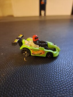 Model Hot Wheels - Go Kart, rok 2001 - 4