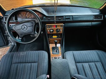 Mercedes w124 320TE - 4