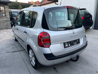 RENAULT GRAND MODUS 1.2i 1.MAJ.SERVIS TAŽNÉ ALU+SADA ZIMNÍCH - 4