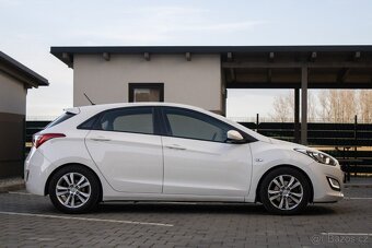 Hyundai i30 1.6 CRDi DOHC 16V Family - 4