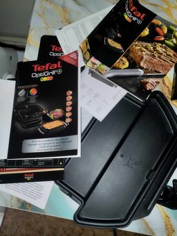 Kontaktní gril Tefal Optigril+ se zapékací mísou - 4