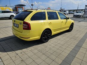 Škoda octavia 2.0TDI RS - 4