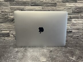 MacBook Pro 13 2019 i5 / 8GB / 128GB - 4