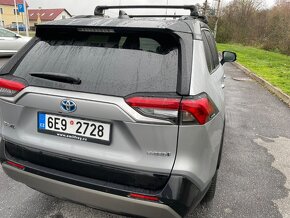 Toyota RAV 4 - 4